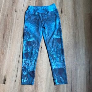 EUC Elephant Print 3/4 Leggings